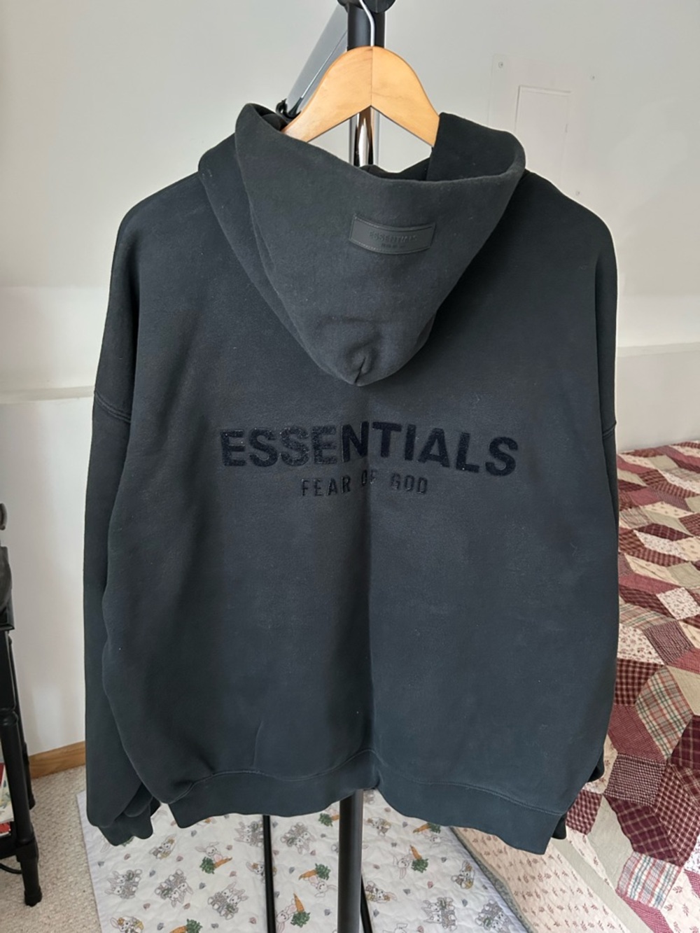 Essentials Fear of God Black Hoodie Sweatshirt Large